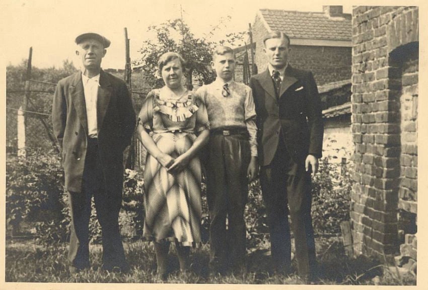 Julien Delorge, Bertha Deryckere en zonen Andre en Hubert Callens